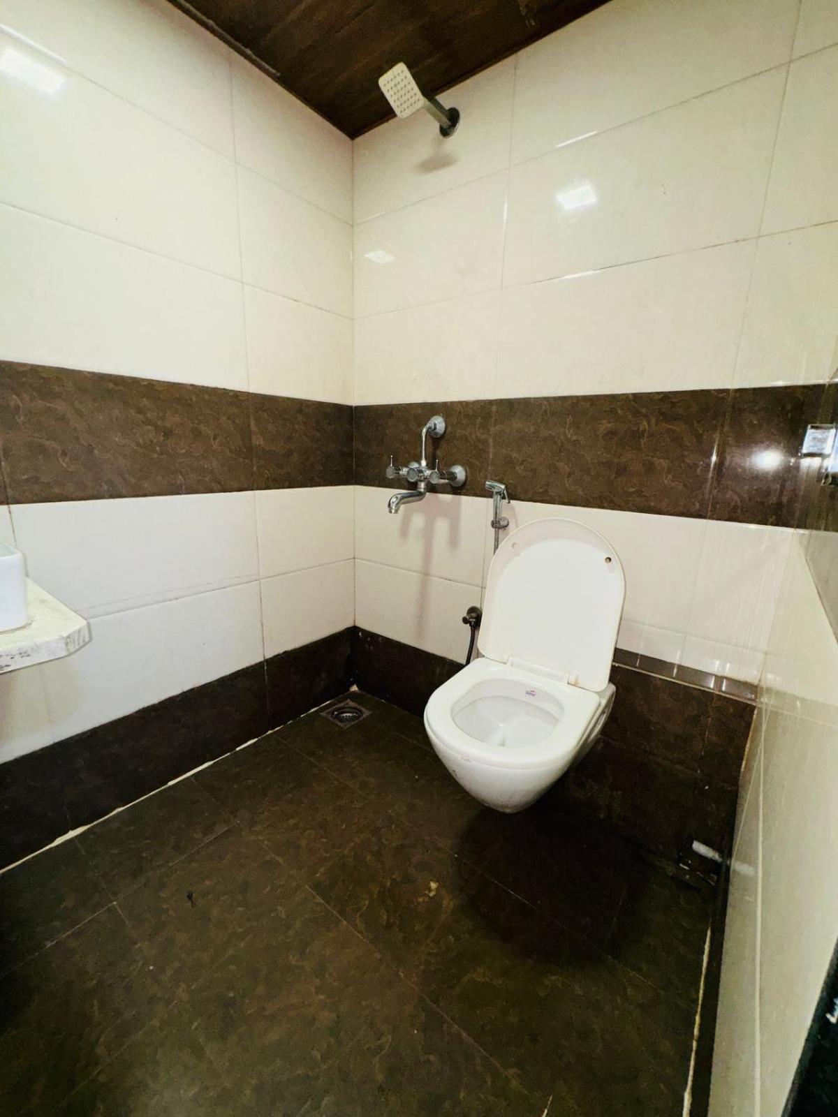 Hotel Artusinn Midc Andheri East Mumbai Exterior photo